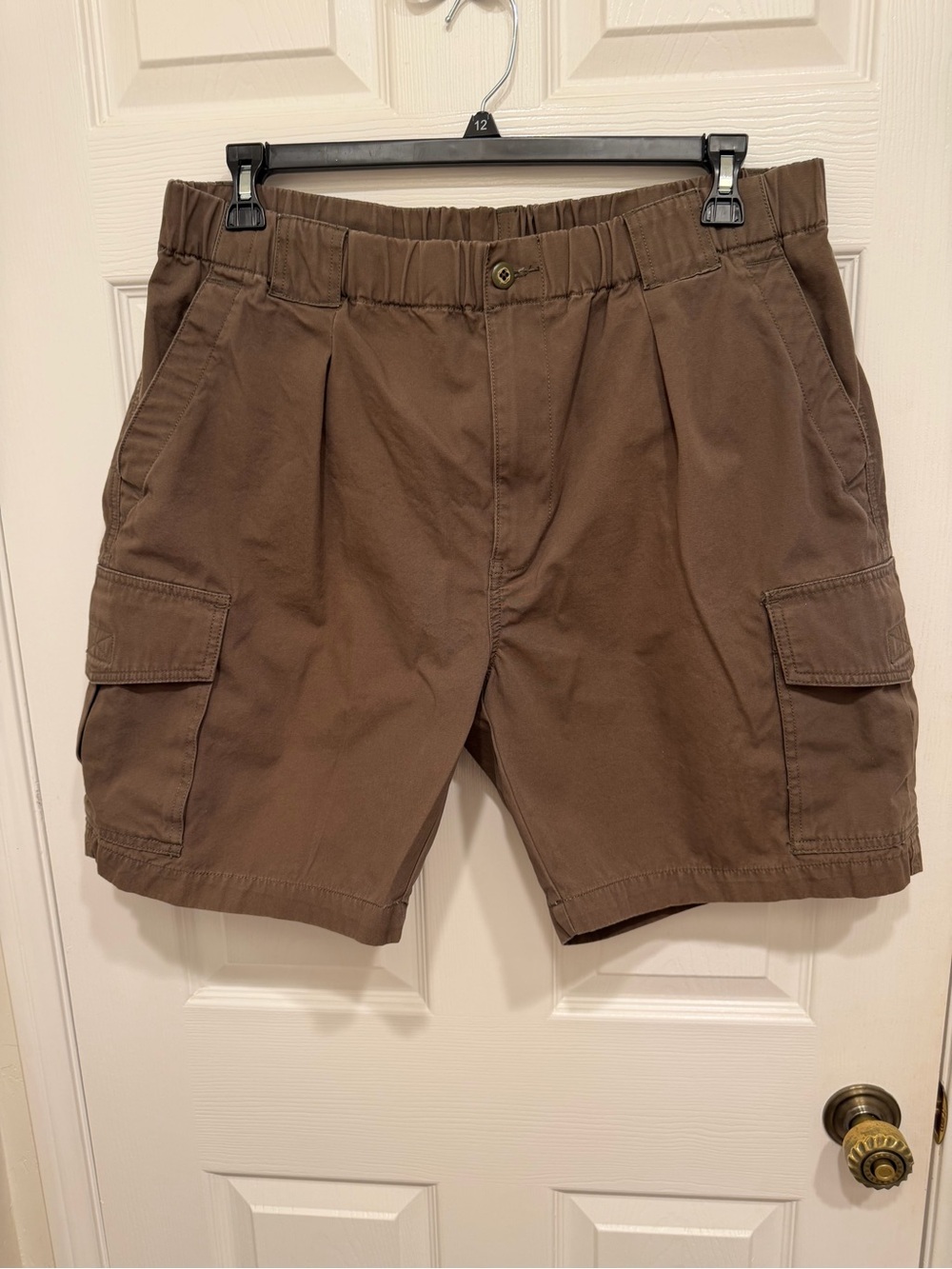 Tommy Bahama Mens Cargo Shorts - Size Large 100% Cotton